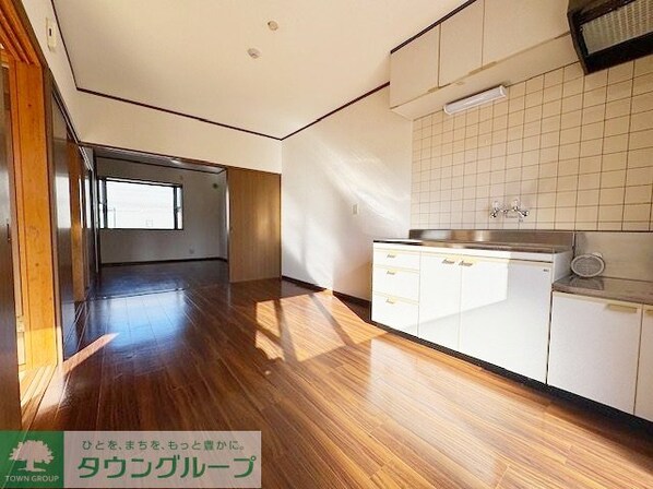 ドミール羽沢Aの物件内観写真